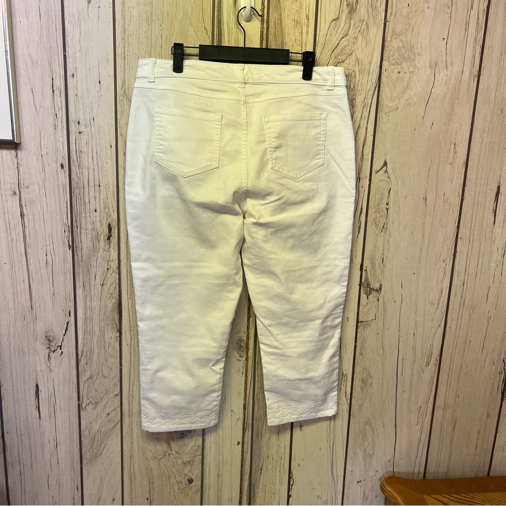 Northern Reflections White Size 12 Women's Capris - Weekend Cut - Picture 4 of 9